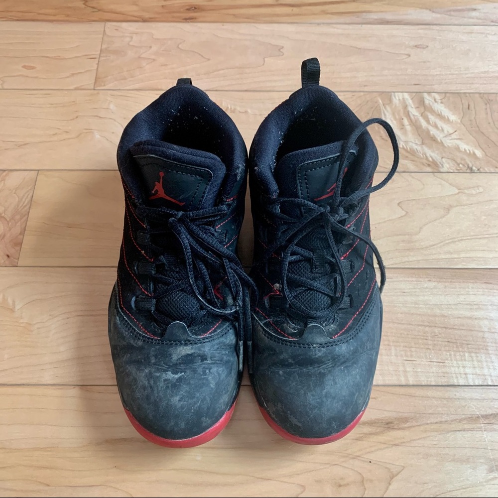 Nike Air Jordan’s Boys 1Y